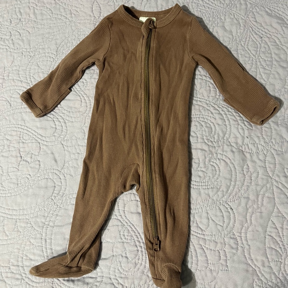 Cozy Brown Ribbed Kids Footie